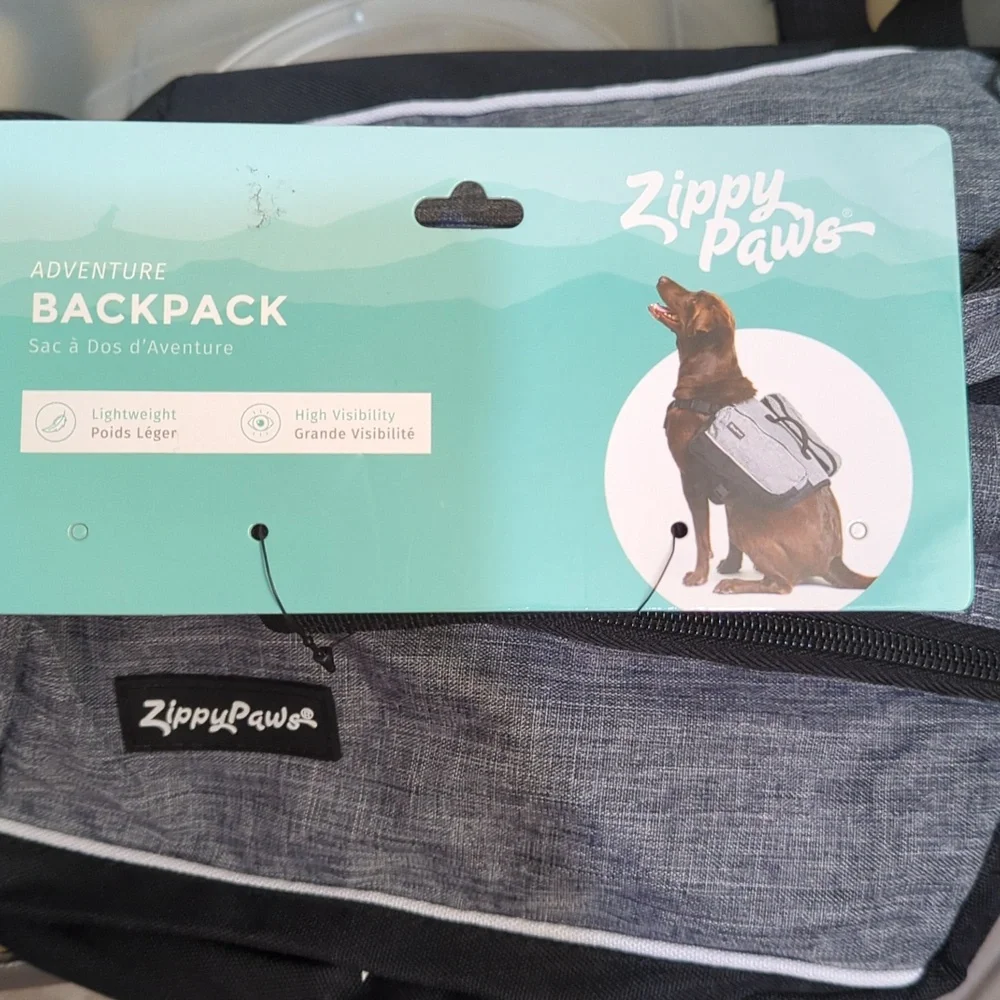 NWT Zippy Paws Adventure Dog Backpack - Gray